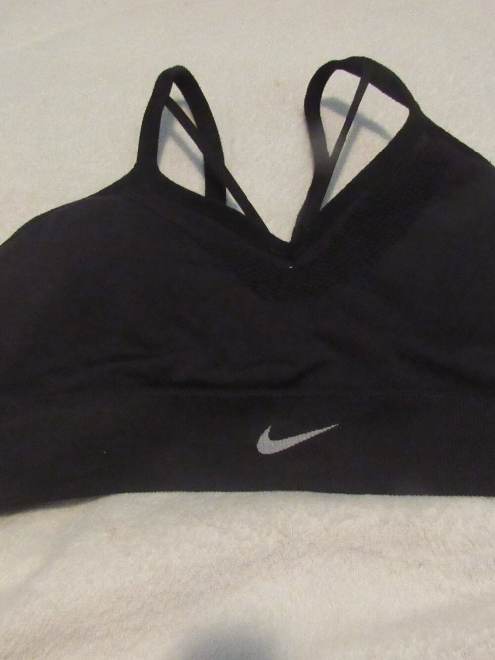 Nike Dri Fit Black sports Bra  Size Large Seamless Flyknit USED